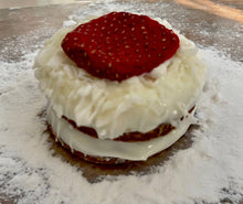 Load image into Gallery viewer, Strawberry shortcake  Bites dog treats
