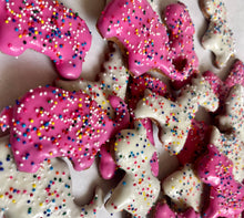 Load image into Gallery viewer, Mini PAWTY Animal Crackers dog treats